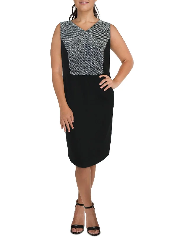 Plus Womens V-Neck Sleeveless Sheath Dress