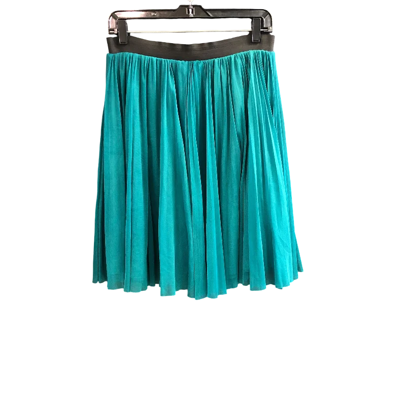 Skirt Mini & Short By Cmc In Green, Size: S